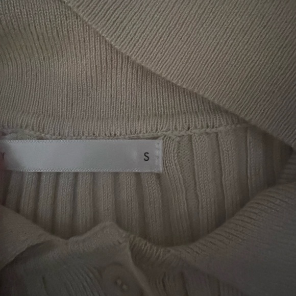 cream fitted collared shirt - Picture 2 of 3